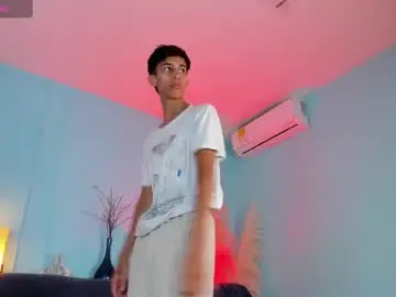 Chaturbate Sex Chat of lucian_davi