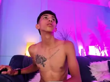 Chaturbate Live Sex Cam of lucian_davi