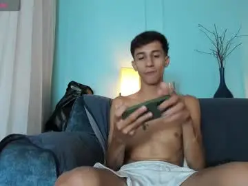 Chaturbate Free Live Porn of lucian_davi