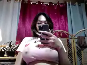 Chaturbate Sex Chat of pretty_petite_asian143
