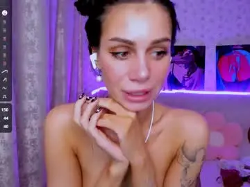 Chaturbate Live Sex Cam of carry_star