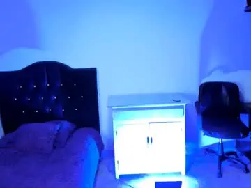 Chaturbate Live Sex Cam of gia_atm