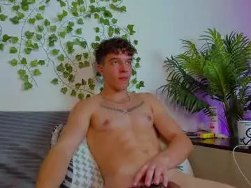 Chaturbate Watch Live Sex Cams of bravo_maestro