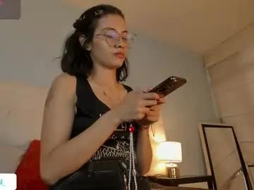 Chaturbate Watch Live Sex Cams of moon__april