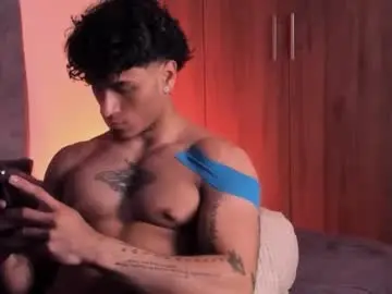 Chaturbate Watch Live Sex Cams of thomas_fit1