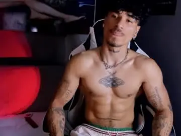 Chaturbate Nude Webcam of thomas_fit1