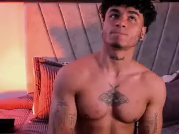 Chaturbate Live Sex Cam of thomas_fit1