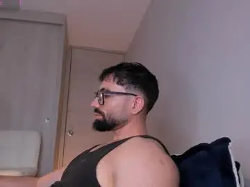 Chaturbate Live Sex Cam of edrick_walton