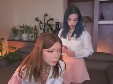 Chaturbate Live Sex Cam of gladyshankins
