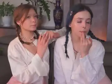 Chaturbate Live Porn of gladyshankins