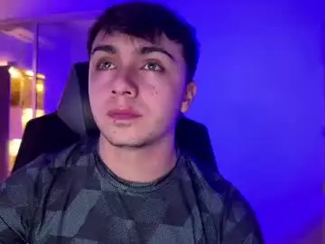 Chaturbate Free Porn Cam of aron__cooper