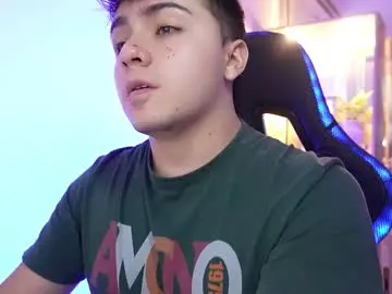 Chaturbate Free Porn Cam of aron__cooper