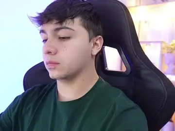 Chaturbate Watch Live Sex Cams of aron__cooper