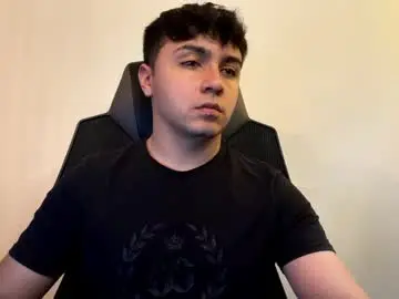 Chaturbate Nude Webcam of aron__cooper