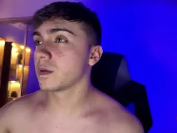 Chaturbate Watch Live Sex Cams of aron__cooper