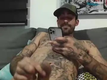 Chaturbate Free Porn Cam of badcouple_