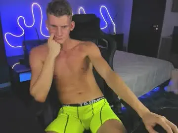 Chaturbate Live Sex Cam of bradmaloney