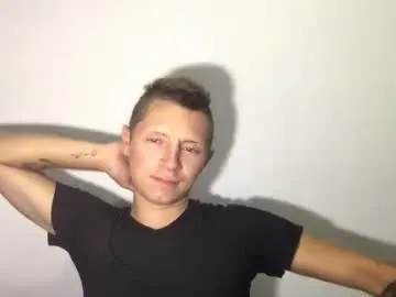 Chaturbate Best live sex cam show of roastingcorn