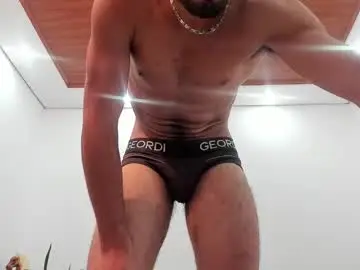 Chaturbate Live Sex Cam of noahbrawn