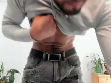 Chaturbate Live Sex Cam of noahbrawn