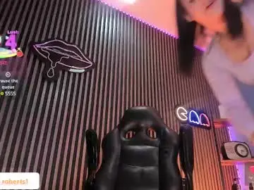 Chaturbate Free Porn Cam of emily_roberts1