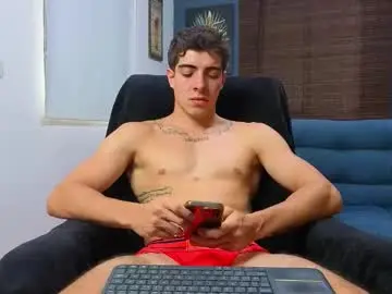 Chaturbate Free Porn Cam of ethangreey1