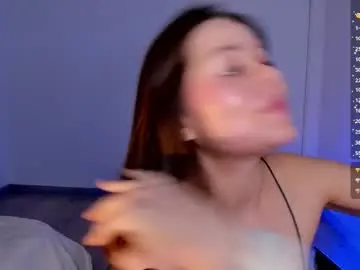 Chaturbate Live Sex Cam of kelly_cuutie