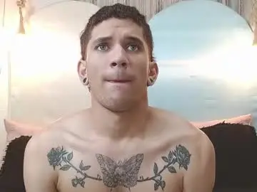 Chaturbate Free Live Porn of rich_de_la_rosa