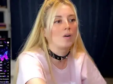 Chaturbate Live Sex Cam of super_peach_stream