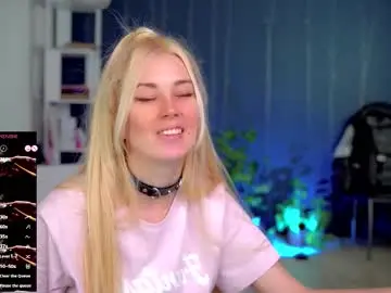 Chaturbate Live Sex Cam of super_peach_stream