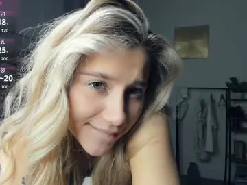 Chaturbate Best live sex cam show of glossybabe_