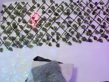 Chaturbate Free Porn Cam of shinny_crystal