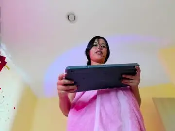 Chaturbate Nude Webcam of _maiahairy_