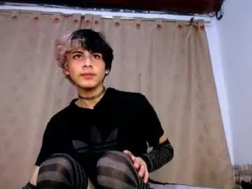 Chaturbate Free Porn Cam of darasweet20