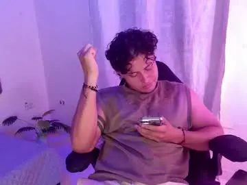 Chaturbate Live Sex Cam of desireduo_tgn