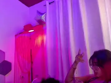 Chaturbate Live Sex Cam of desireduo_tgn