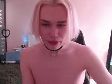 Chaturbate Nude Webcam of rainbow__salt