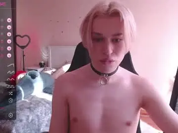 Chaturbate Free Porn Cam of rainbow__salt