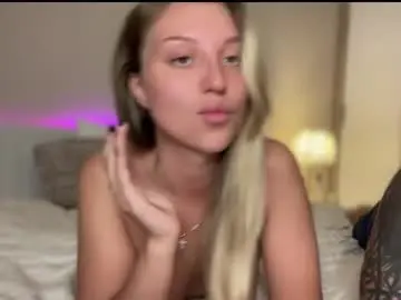 Chaturbate Free Porn Cam of skyffi