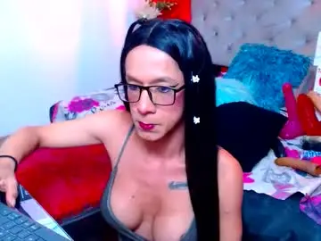 Chaturbate Live Sex Cam of daslytsroze