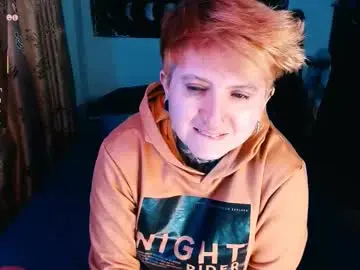 Chaturbate Watch Live Sex Cams of ftmblueyes