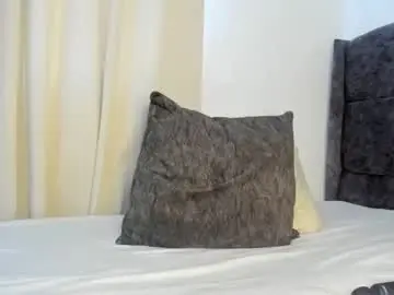 Chaturbate Live Porn of bella_thequeen