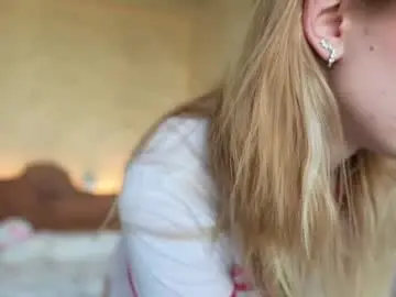 Chaturbate Live Sex of cyberl0ve_