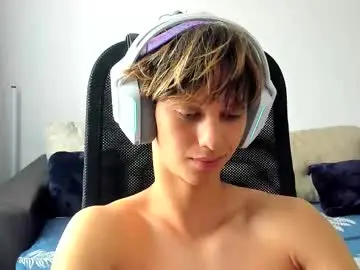 Chaturbate Live Sex Cam of ostin_meoww