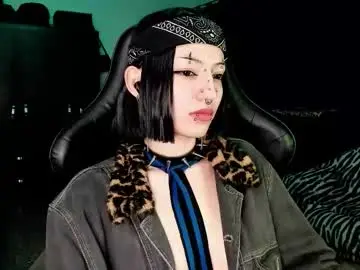 Chaturbate Adult Video Chat of roxy_toxic