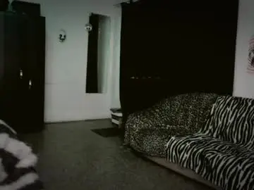 Chaturbate Live Sex Cam of roxy_toxic