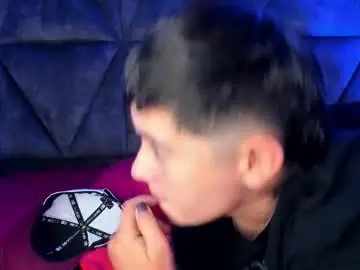 Chaturbate Free Live Porn of abbysmiitth_