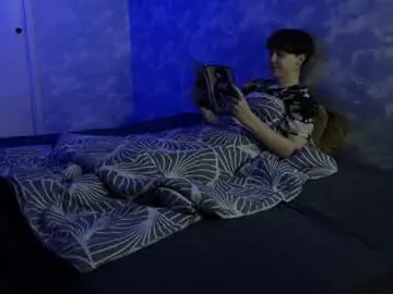 Chaturbate Free Porn Cam of charonbaby1
