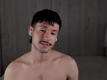 Chaturbate Sex Chat of dimitri_targaryen