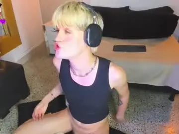 Chaturbate Live Sex Cam of vladhellsing4